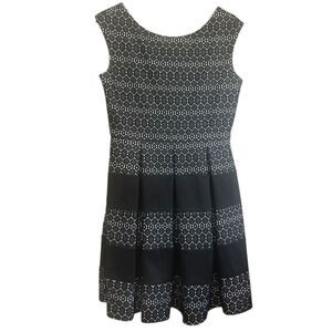 Tiana B. Black White Sleeveless Fit & Flare‎ Dress - Size 10